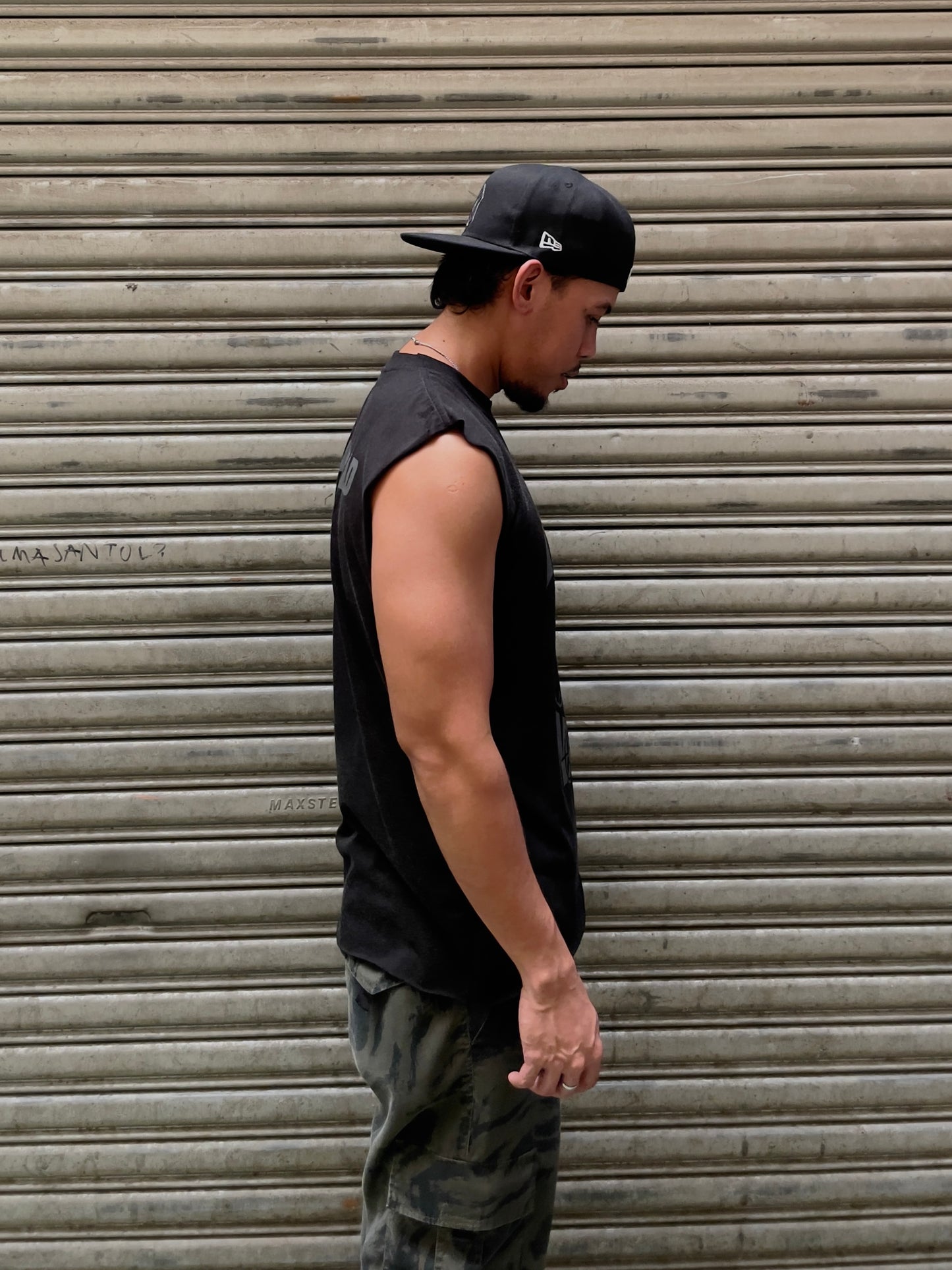 DISTRESSED OFFSLEEVES