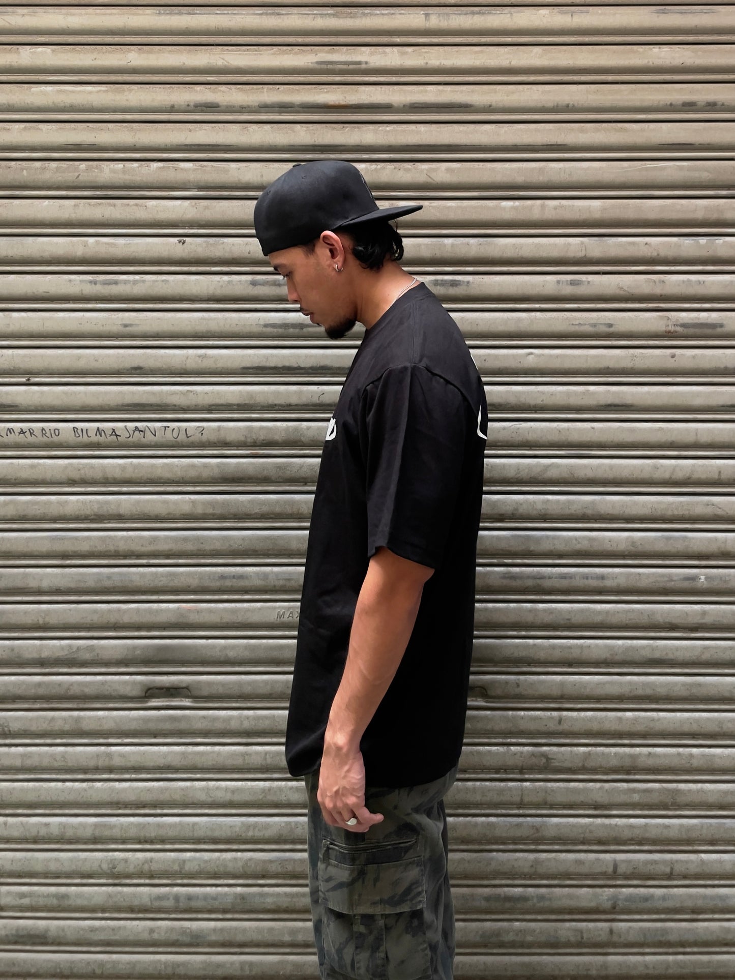 LOGISTIC LOGO TEE (BLACK)