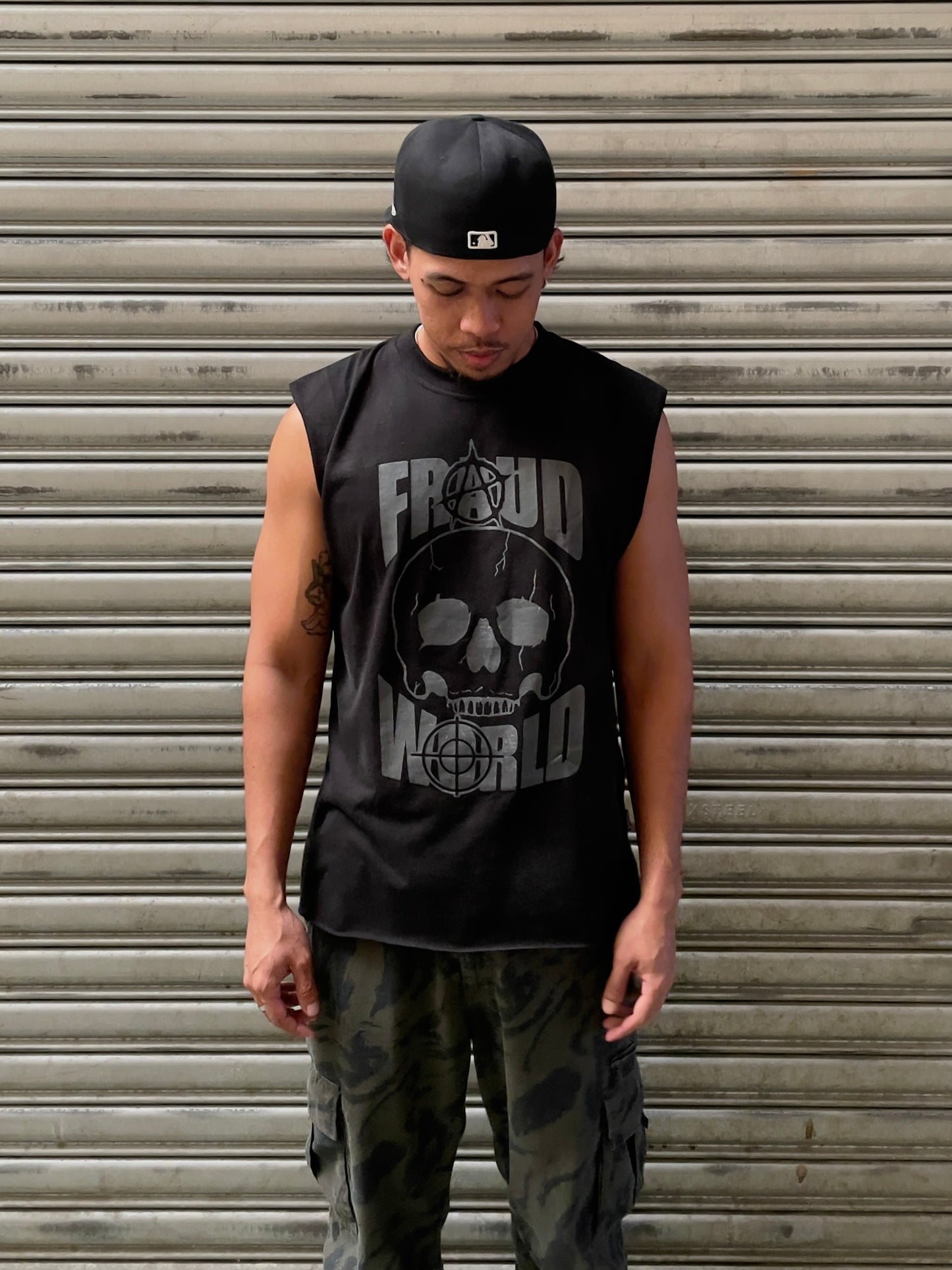 DISTRESSED OFFSLEEVES