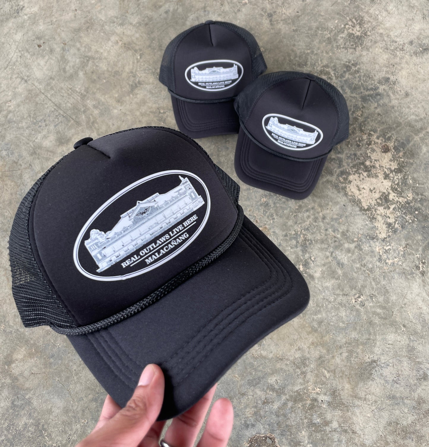 OUTLAWS TRUCKER MESH